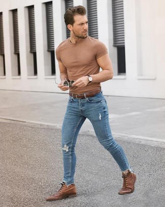 Beige T-Shirt mit einem Rundhalsausschnitt kombinieren – 733+ Herren Outfits
