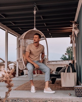 Beige T-Shirt mit einem Rundhalsausschnitt kombinieren – 733+ Herren Outfits