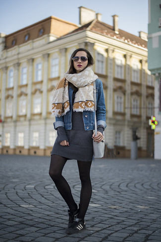 Beige Schal mit geometrischem Muster kombinieren – 1 Damen Outfits