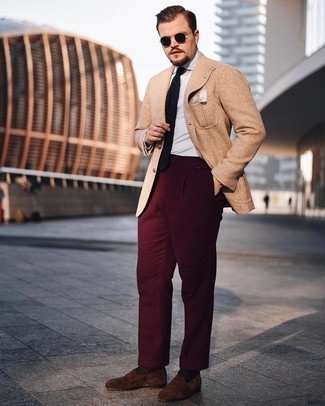 Beige Wolljacke mit Fischgrätenmuster kombinieren – 5 Elegante Frühling Herren Outfits
