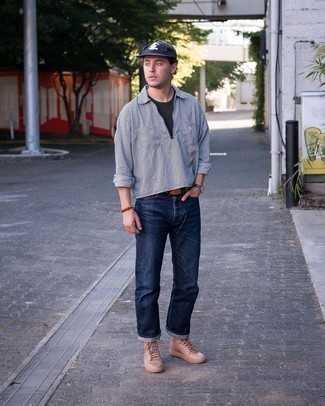 Beige hohe Sneakers aus Leder kombinieren – 32 Herren Outfits