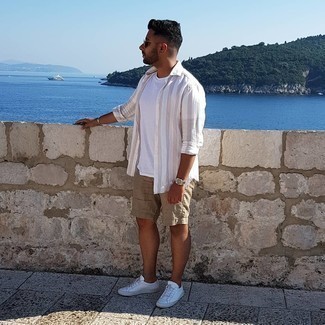 Beige Leinen Shorts kombinieren – 11 Herren Outfits