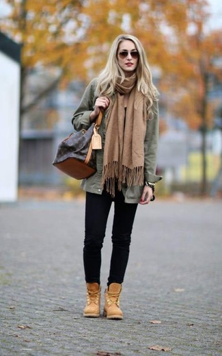 Beige Nubuk flache Stiefel mit einer Schnürung kombinieren – 31 Damen Outfits