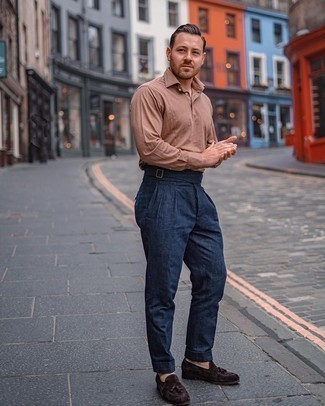 Welche Slipper mit beige Polo Pullovers zu tragen – 14 Herren Outfits