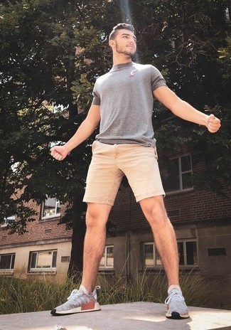 20 Jährige: Beige Shorts kombinieren – 214 Herren Outfits