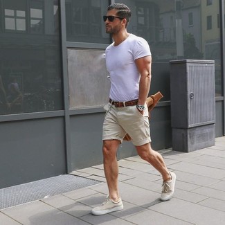 Welche Leinenschuhe mit beige Shorts zu tragen – 15 Herren Outfits