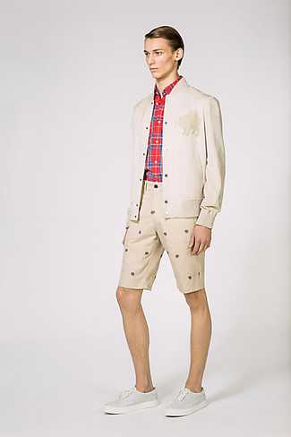 Welche Leinenschuhe mit beige Shorts zu tragen – 15 Herren Outfits