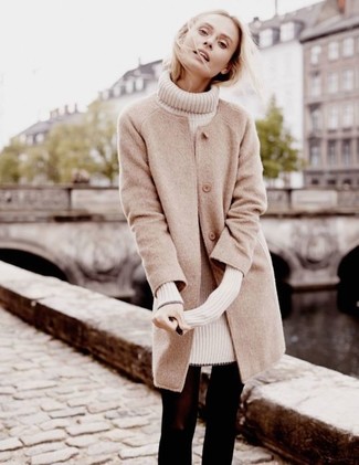 Beige Sweatkleid kombinieren – 31 Damen Outfits