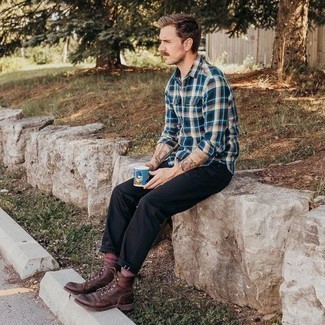 Dunkeltürkises Langarmhemd mit Schottenmuster kombinieren – 102 Herren Outfits