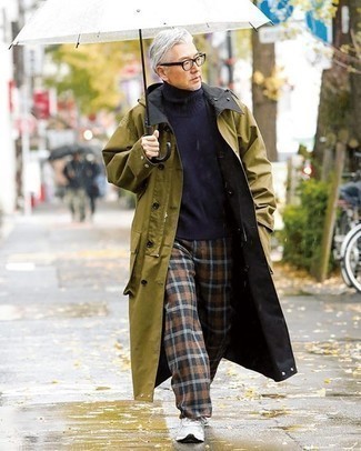 Dunkeltürkise Regenjacke kombinieren – 92 Frühling Herren Outfits