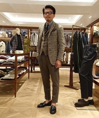 Welche Westen mit rotbrauner Anzughose zu tragen – 83 Herren Outfits