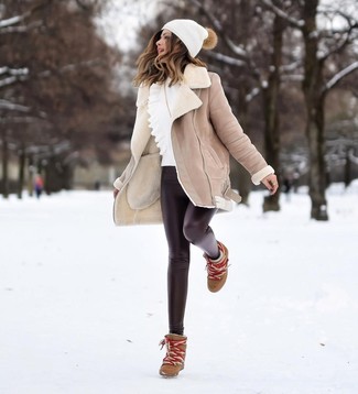 Rotbraune Leder Stiefeletten kombinieren – 23 Casual Damen Outfits