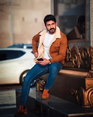 Welche T-Shirts mit einem Rundhalsausschnitt mit rotbrauner Shirtjacke zu tragen – 287 Herren Outfits