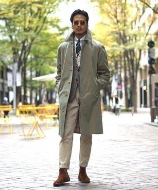 Graues Wollsakko kombinieren – 828+ Herren Outfits: Erwägen Sie das Tragen von einem grauen Wollsakko und einer beige Chinohose für Ihren Bürojob. Fühlen Sie sich mutig? Ergänzen Sie Ihr Outfit mit braunen Chelsea Boots aus Wildleder.