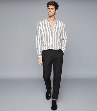 weißes und schwarzes vertikal gestreiftes Langarmhemd von Balenciaga
