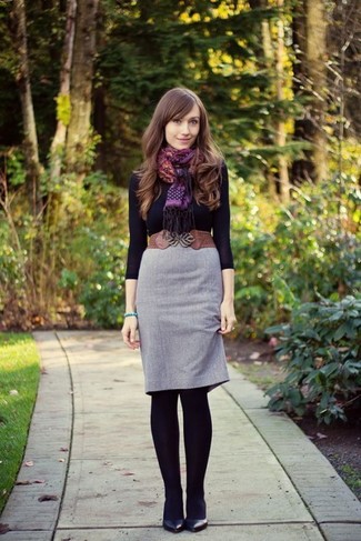 Violetten Schal kombinieren – 21 Damen Outfits