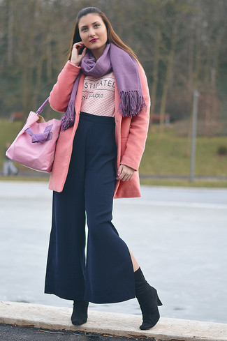 Violetten Schal kombinieren – 21 Damen Outfits
