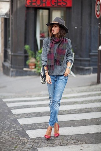 Violetten Schal kombinieren – 21 Damen Outfits