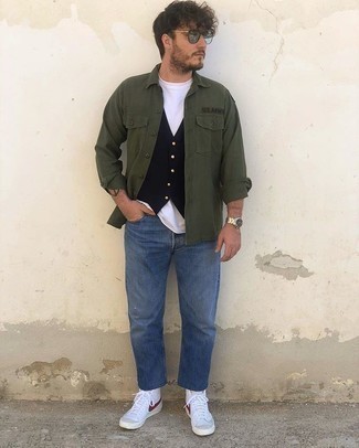 Wie Weste mit hoher Sneakers zu kombinieren – 19 Herren Outfits