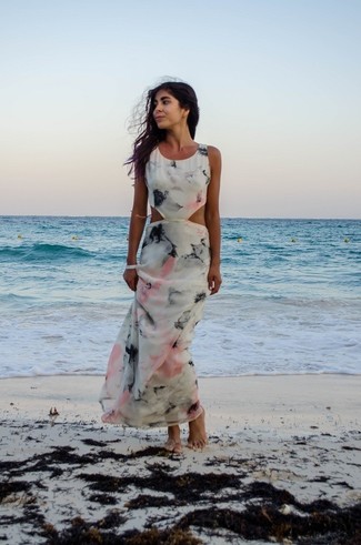 weißes Kleid mit Ausschnitten von Stella McCartney