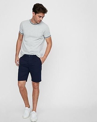 dunkelblaue Shorts von Wrangler