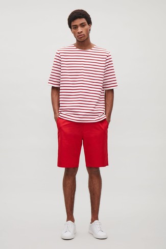 weißes und rotes horizontal gestreiftes T-Shirt mit einem Rundhalsausschnitt von Burberry