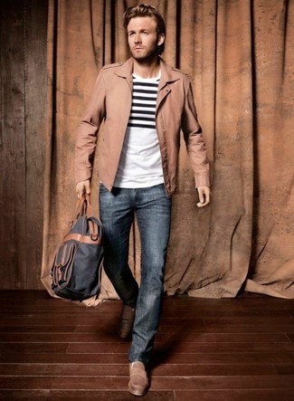 Wie weißes und schwarzes horizontal gestreiftes T-Shirt mit einem Rundhalsausschnitt mit blauer Jeans zu kombinieren – 145 Herren Outfits