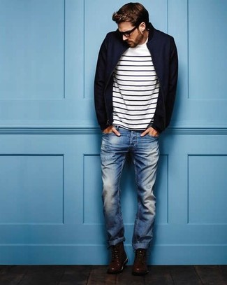 Wie weißes und schwarzes horizontal gestreiftes T-Shirt mit einem Rundhalsausschnitt mit blauer Jeans zu kombinieren – 145 Herren Outfits