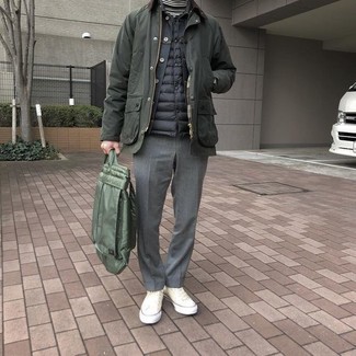 Weißen und schwarzen horizontal gestreiften Rollkragenpullover kombinieren – 27 Herren Outfits