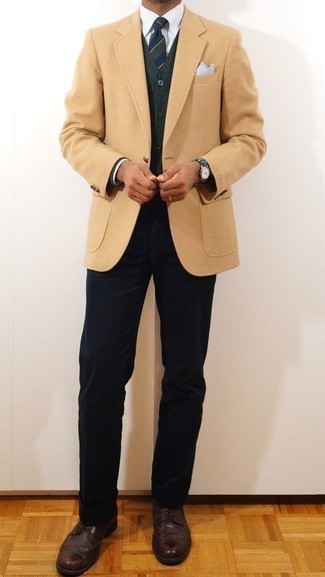 Weißes und schwarzes vertikal gestreiftes Einstecktuch kombinieren – 13 Herren Outfits