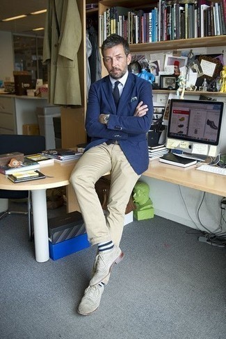 Weiße und blaue horizontal gestreifte Socken kombinieren – 257 Herren Outfits