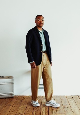 Welche Sakkos mit weißen und grünen Langarmhemdes zu tragen – 12 Herren Outfits
