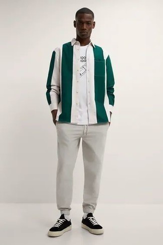 Weißes und grünes vertikal gestreiftes Langarmhemd kombinieren – 35 Herren Outfits