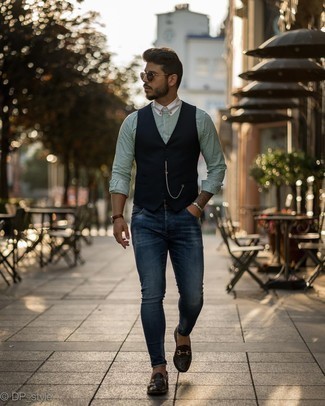 Weißes und grünes vertikal gestreiftes Langarmhemd kombinieren – 35 Herren Outfits
