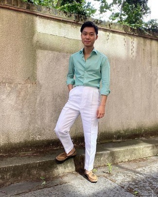 Weißes und grünes vertikal gestreiftes Langarmhemd kombinieren – 35 Herren Outfits
