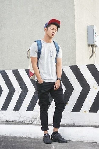 Weißen und dunkelblauen Rucksack kombinieren – 30 Herren Outfits
