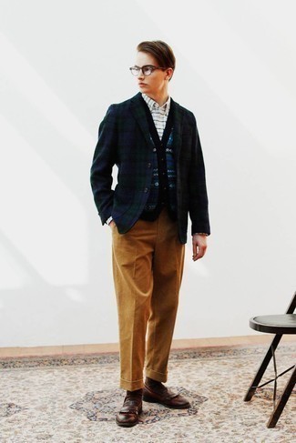 Teenager: Welche Slipper mit weißen und dunkelblauen Businesshemdes zu tragen – 9 Herren Outfits