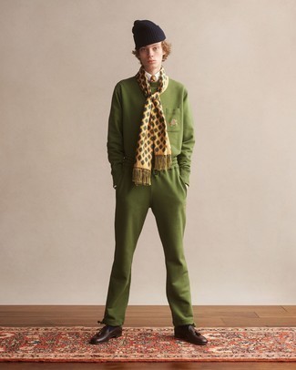 Teenager: Welche Slipper mit weißen und dunkelblauen Businesshemdes zu tragen – 9 Herren Outfits