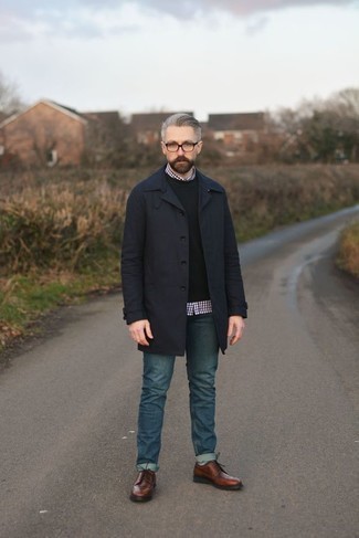 Weißes und dunkelblaues Langarmhemd mit Vichy-Muster kombinieren – 268 Herren Outfits