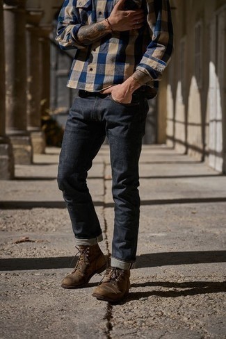 Weißes und dunkelblaues Langarmhemd mit Vichy-Muster kombinieren – 268 Herren Outfits