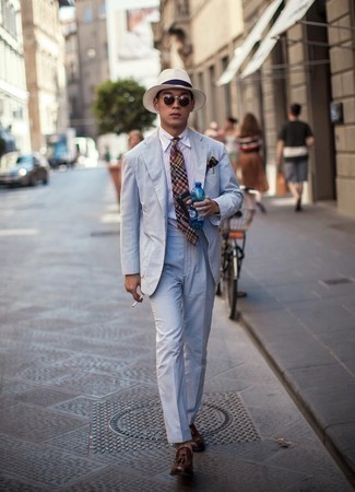 30 Jährige: Wie weißes und dunkelblaues vertikal gestreiftes Businesshemd mit dunkelbrauner Leder Slipper zu kombinieren – 124 Elegante Sommer Herren Outfits