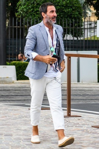 Weiße und dunkelblaue Weste kombinieren – 70 Herren Outfits