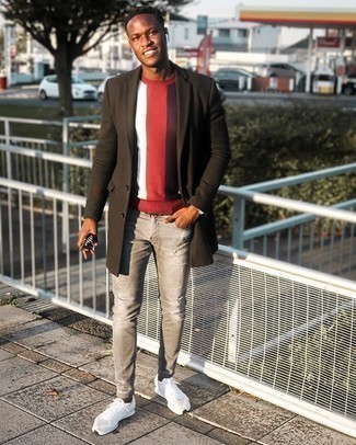 Welche Mäntel mit weißer Sportschuhe zu tragen – 7 Lässige Herren Outfits