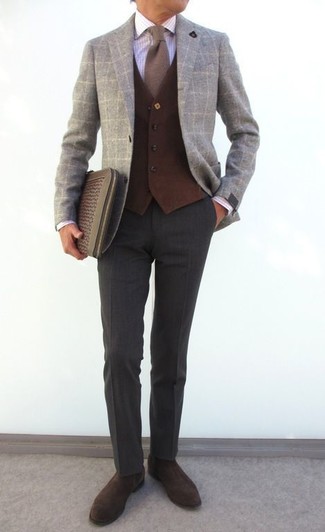 Wie weißes Businesshemd mit Karomuster mit dunkelbrauner Chelsea Boots aus Wildleder zu kombinieren – 2 Herren Outfits