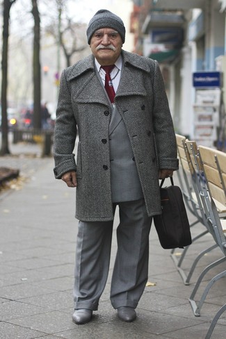 60 Jährige: Welche Mäntel mit weißen Businesshemdes zu tragen – 39 Herren Outfits