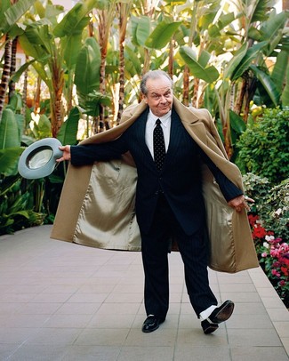 60 Jährige: Welche Mäntel mit weißen Businesshemdes zu tragen – 39 Herren Outfits