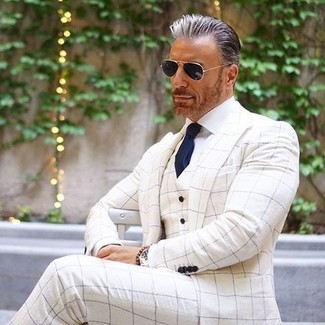 Wie weißes Businesshemd mit weißer Anzughose zu kombinieren – 218 Herren Outfits