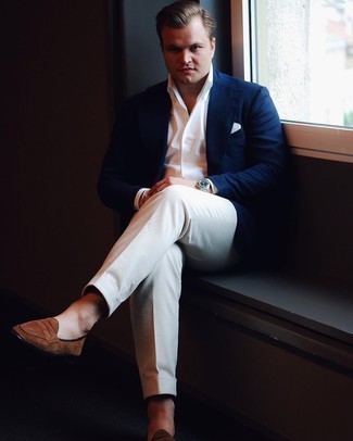 Wie weißes Businesshemd mit weißer Anzughose zu kombinieren – 218 Herren Outfits