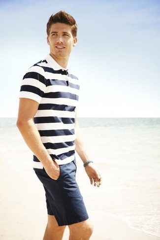 Weißes horizontal gestreiftes Polohemd kombinieren – 49 Herren Outfits