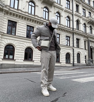 Weiße Ledertaschen kombinieren – 12 Smart-Casual Frühling Herren Outfits